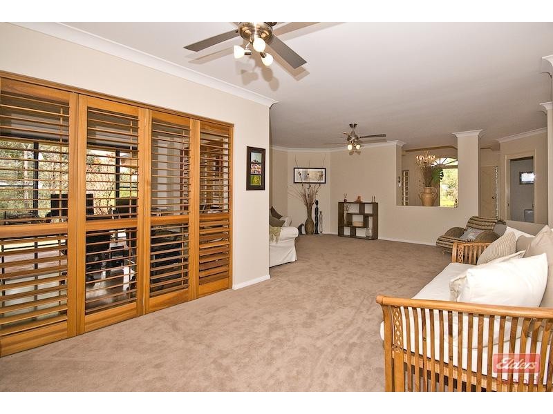 5 Woodbine Court, Samford QLD 4520