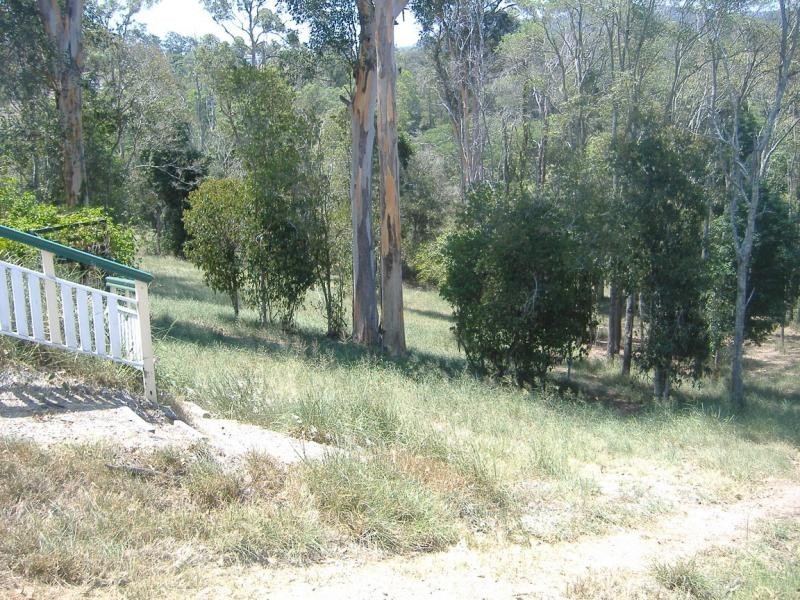 5 Pinbarren Place, Samford QLD 4520