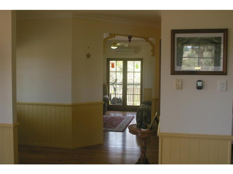 5 Pinbarren Place, Samford QLD 4520