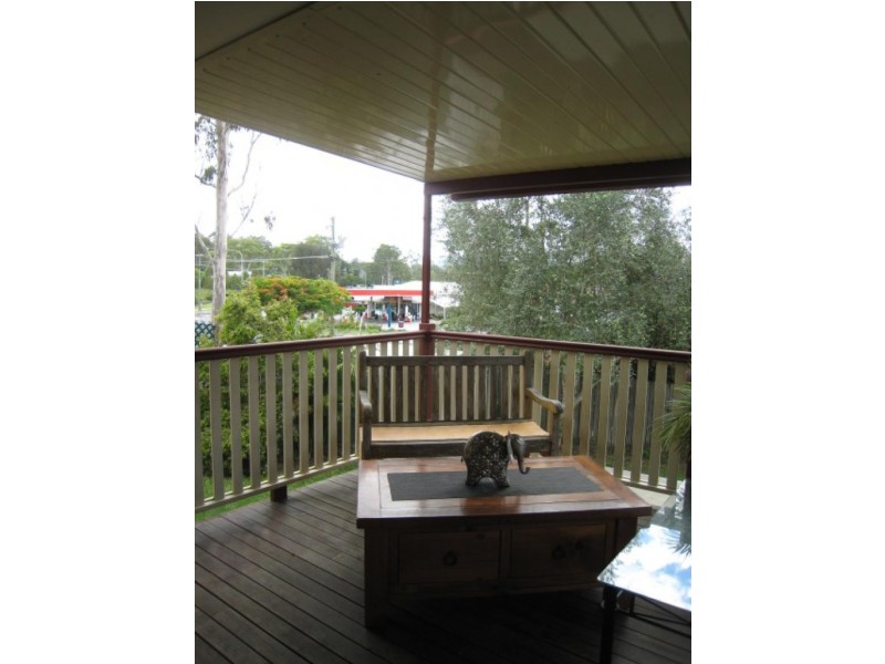 5 Junction Street, Samford Village QLD 4520