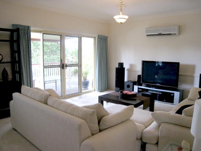 5 Junction Street, Samford Village QLD 4520