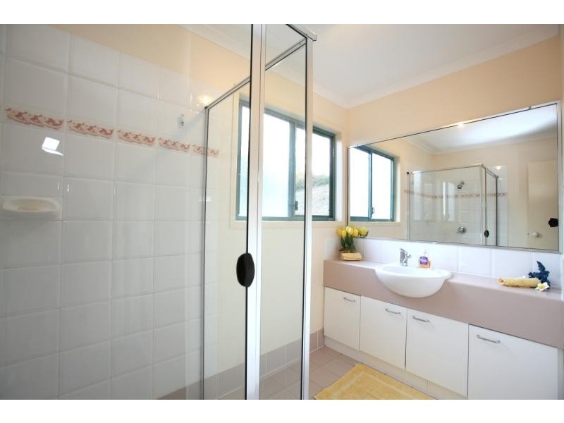 27 Alison Booker Court, Samford QLD 4520