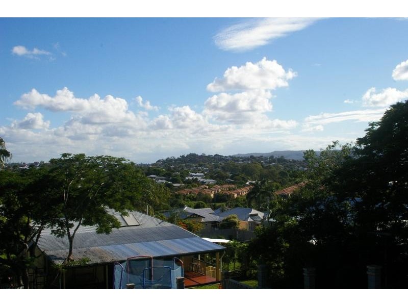 28 Aberdeen Terrace, Gordon Park QLD 4031