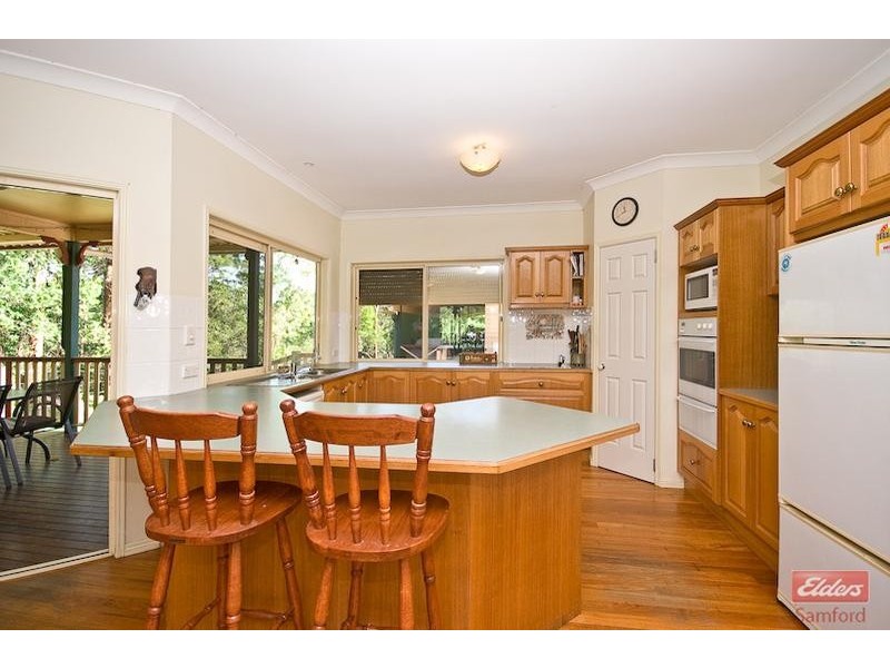 198 Aitcheson Road, Samford QLD 4520