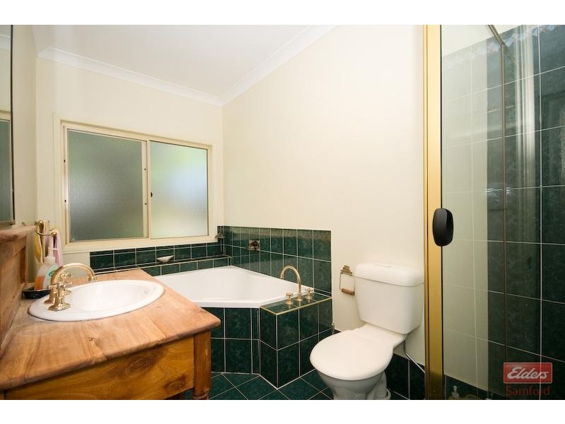 198 Aitcheson Road, Samford QLD 4520