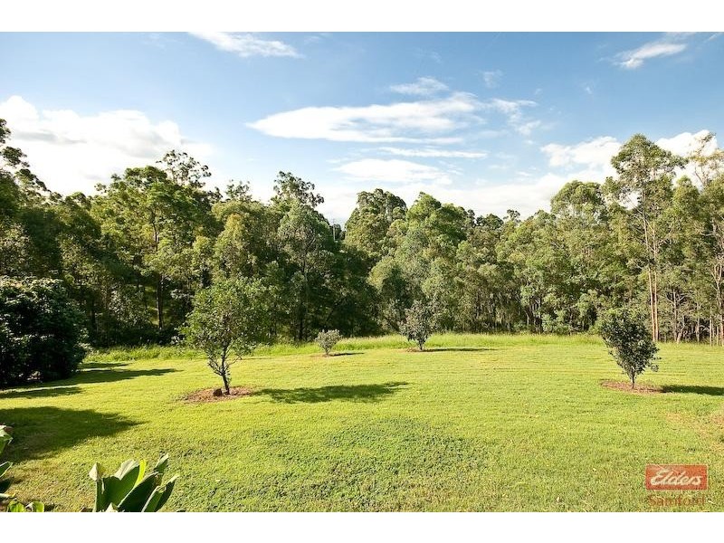 198 Aitcheson Road, Samford QLD 4520