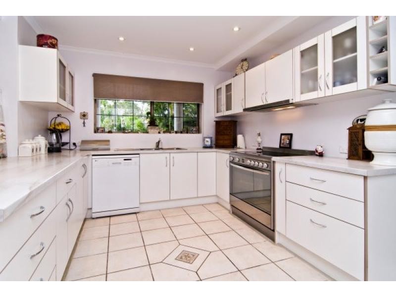 5 Ingrid Street, Samford QLD 4520