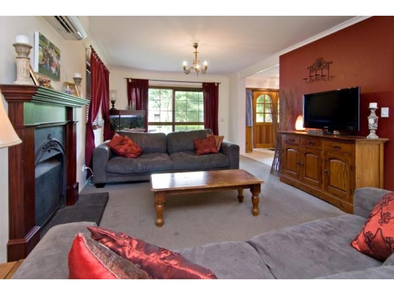 5 Ingrid Street, Samford QLD 4520