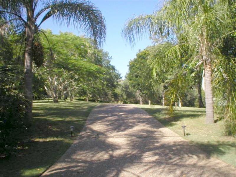 26 Garrawin Court, Clear Mountain QLD 4500