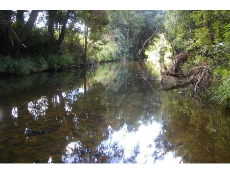 26 Garrawin Court, Clear Mountain QLD 4500