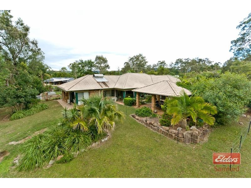 22 Greenwood Crescent, Samford QLD 4520