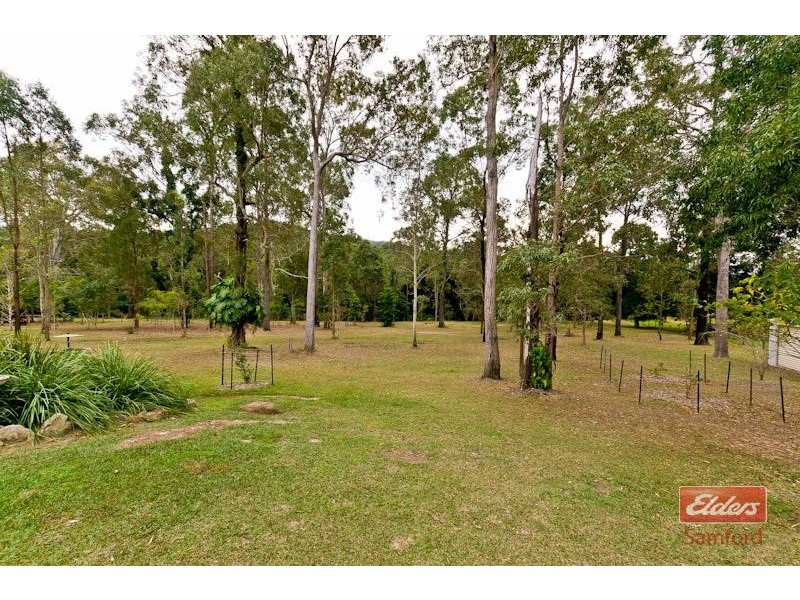 22 Greenwood Crescent, Samford QLD 4520