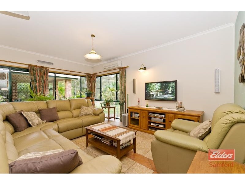 22 Greenwood Crescent, Samford QLD 4520