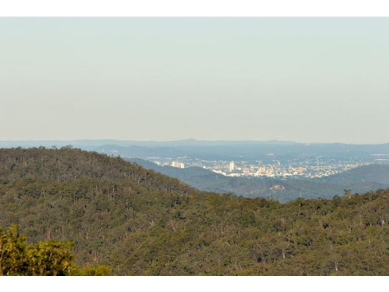 37 Fahey Road, Mount Glorious QLD 4520