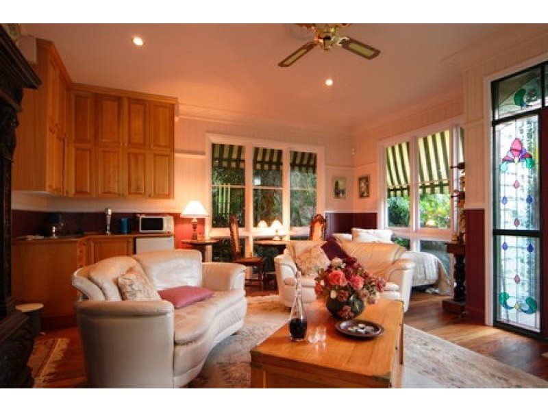 37 Fahey Road, Mount Glorious QLD 4520