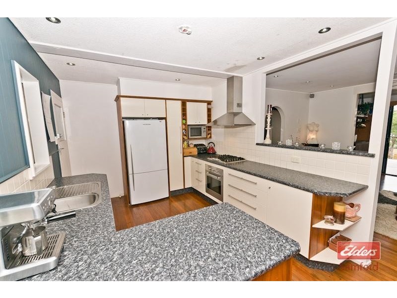 28 Gordon Road, Ferny Hills QLD 4055