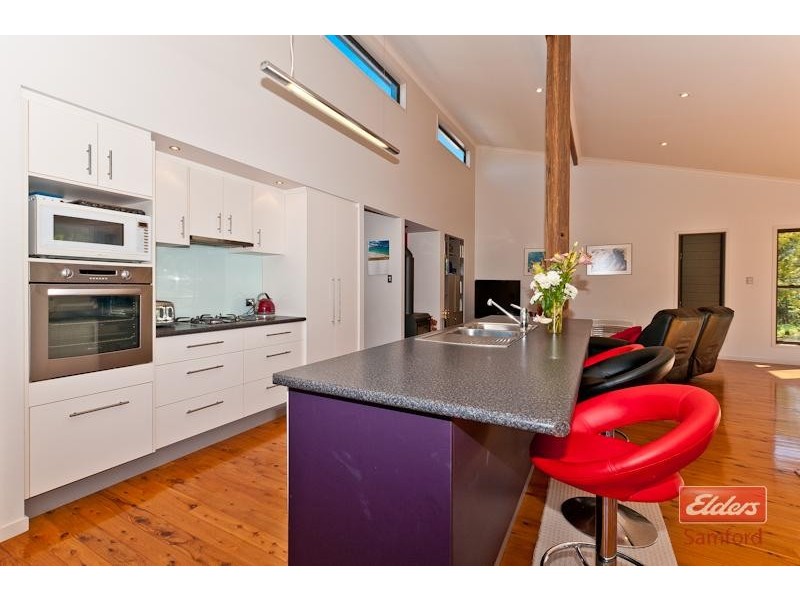 4 Dairyfarm Lane, Samford QLD 4520