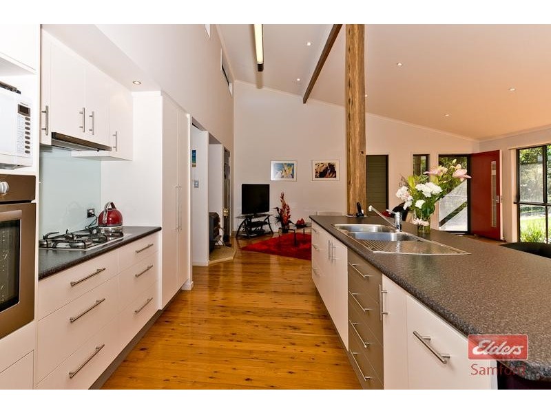 4 Dairyfarm Lane, Samford QLD 4520