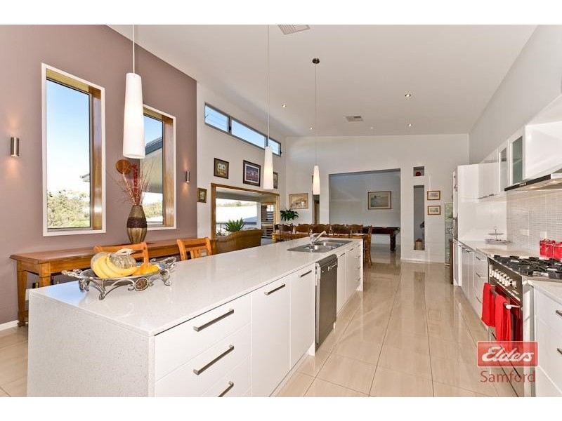 9 Maxwell Place, Cashmere QLD 4500
