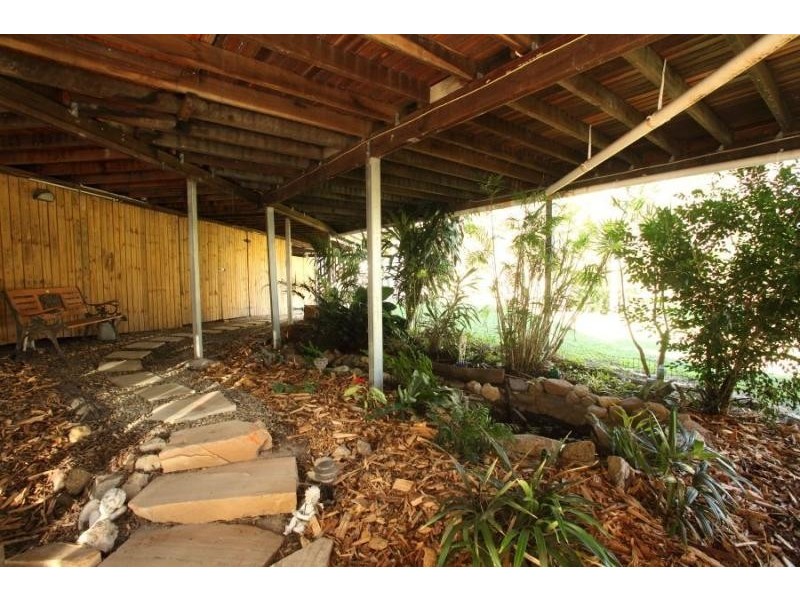 8 Parragilga Close, Samford QLD 4520