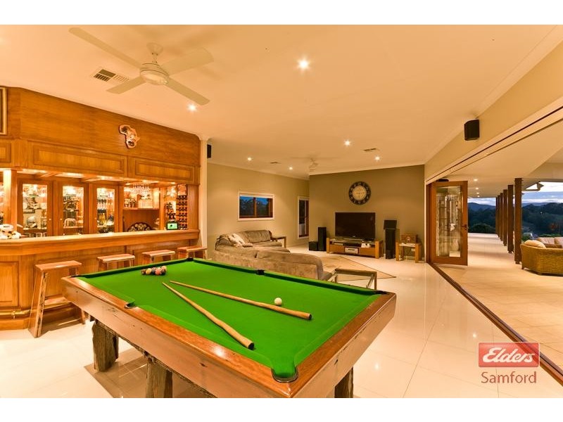 691 Clear Mountain Road, Clear Mountain QLD 4500