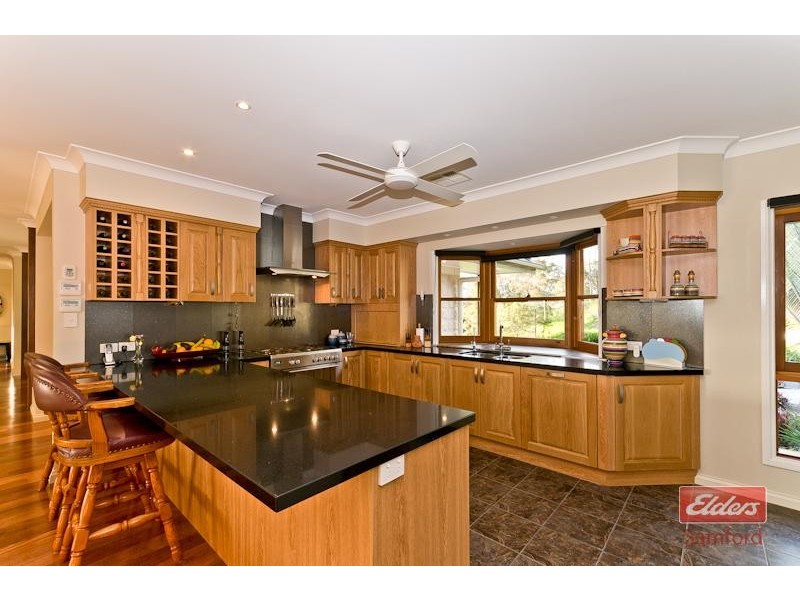 691 Clear Mountain Road, Clear Mountain QLD 4500
