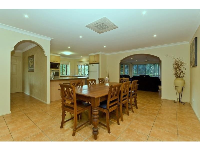 3 Pagewood Court, Samford QLD 4520