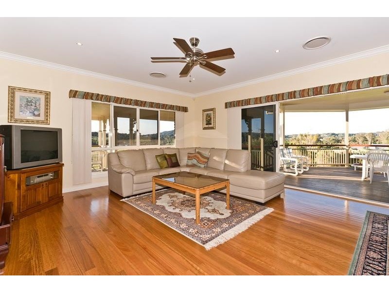 31 Warwick Lane, Samford QLD 4520