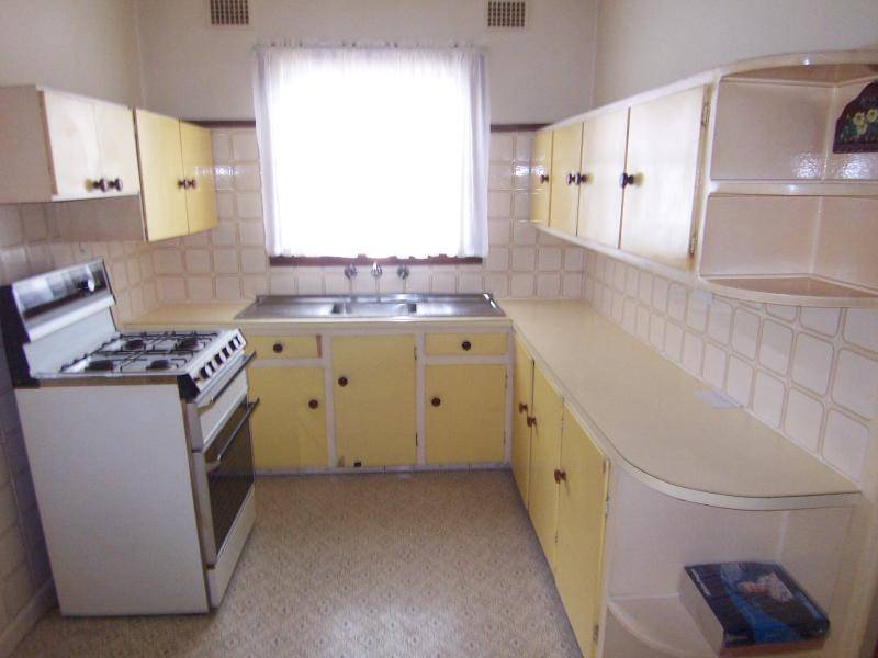 7 LOWE STREET, Merrylands NSW 2160