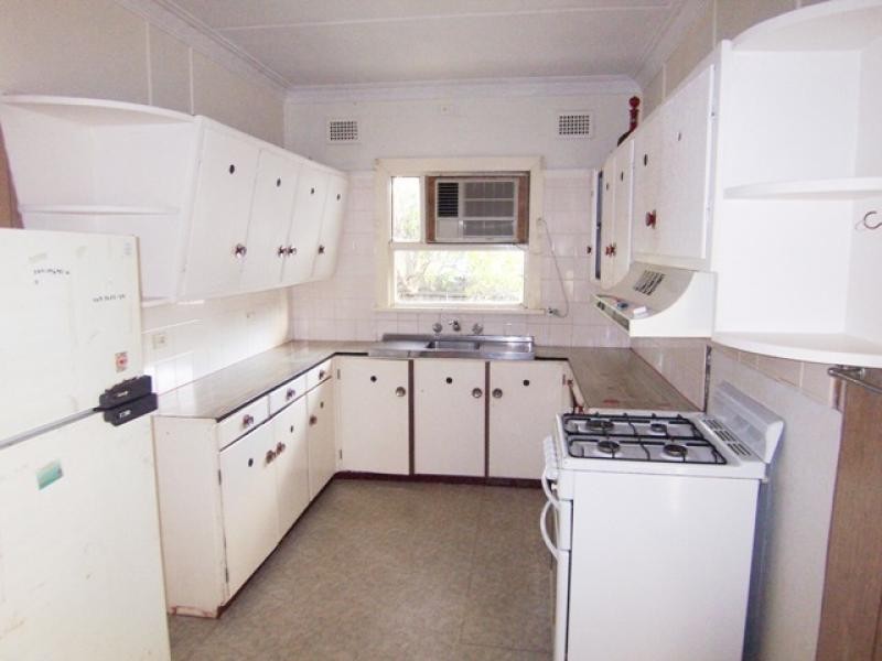 36 BADHAM STREET, Merrylands NSW 2160