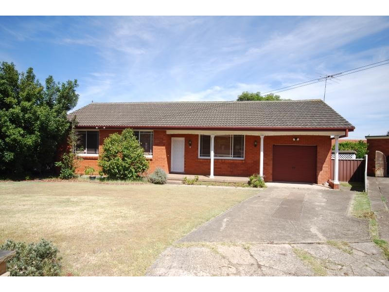 4 BOKHARA CRESCENT, Greystanes NSW 2145