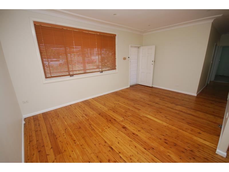 4 BOKHARA CRESCENT, Greystanes NSW 2145