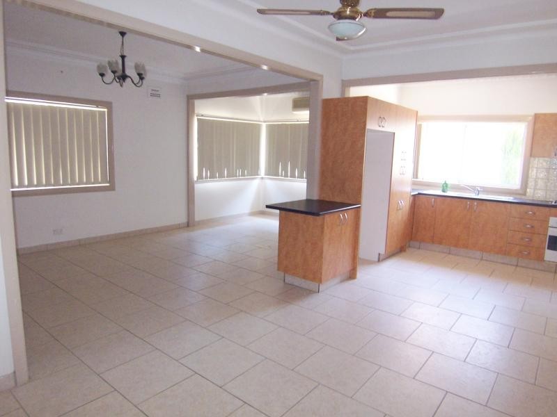 102 A FRANCES STREET, Mays Hill NSW 2145