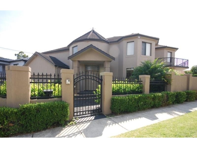 11 DOROTHY STREET, Wentworthville NSW 2145