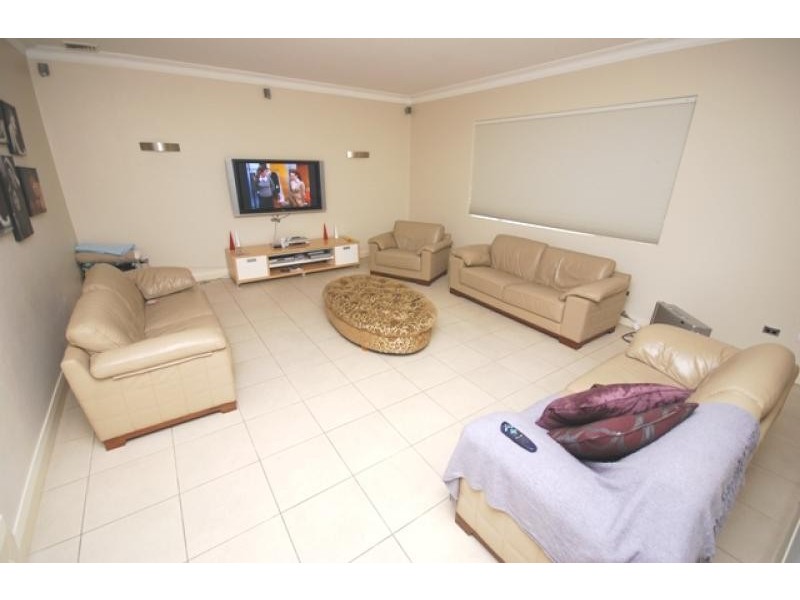 11 DOROTHY STREET, Wentworthville NSW 2145