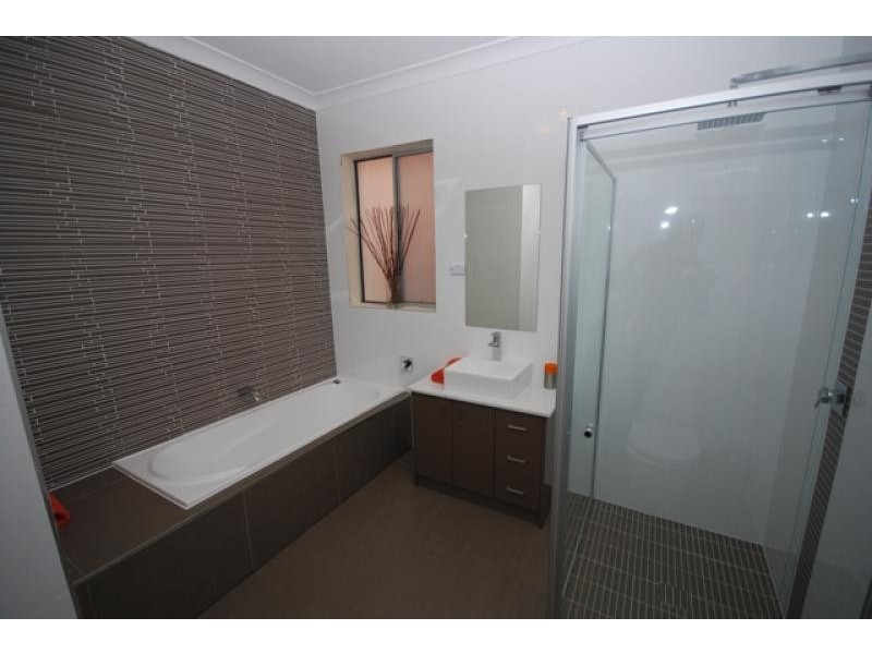 18 fairview street, Guildford NSW 2161