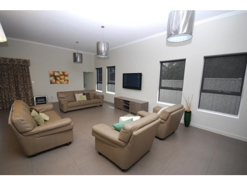 18 fairview street, Guildford NSW 2161