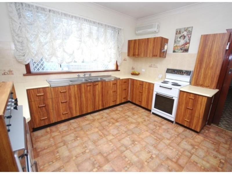 18 VERLIE STREET, South Wentworthville NSW 2145