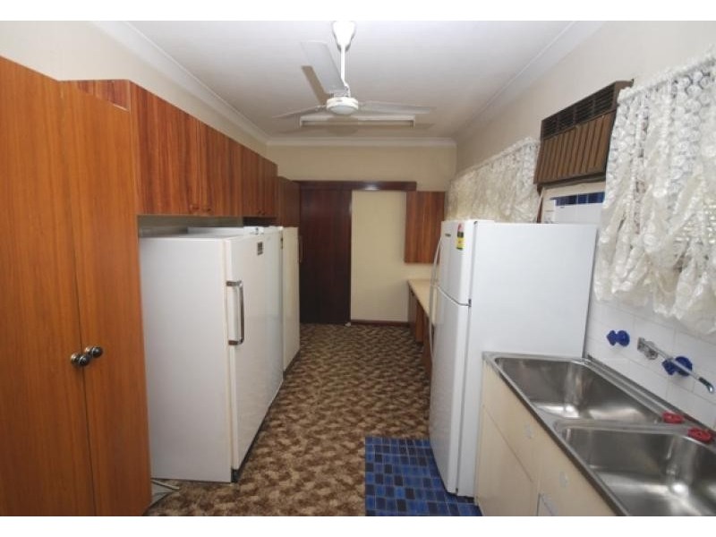 18 VERLIE STREET, South Wentworthville NSW 2145