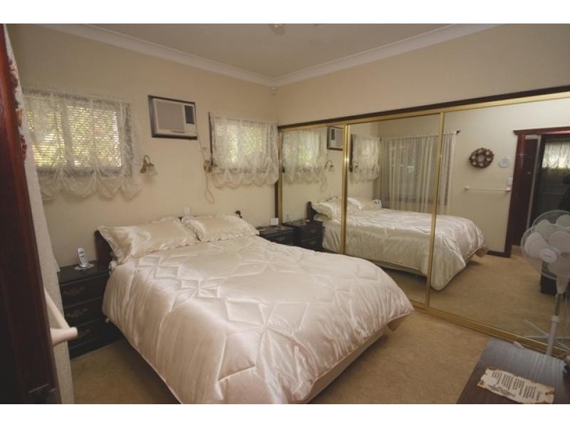 18 VERLIE STREET, South Wentworthville NSW 2145