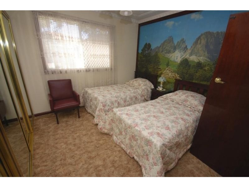 18 VERLIE STREET, South Wentworthville NSW 2145