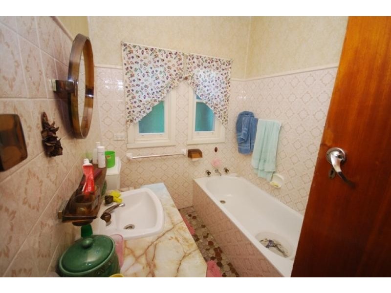 6 Burrabogee Street, Old Toongabbie NSW 2146