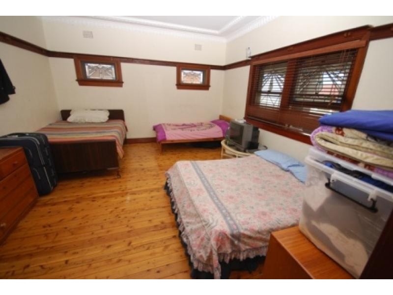 24 Locksley Avenue, Merrylands NSW 2160