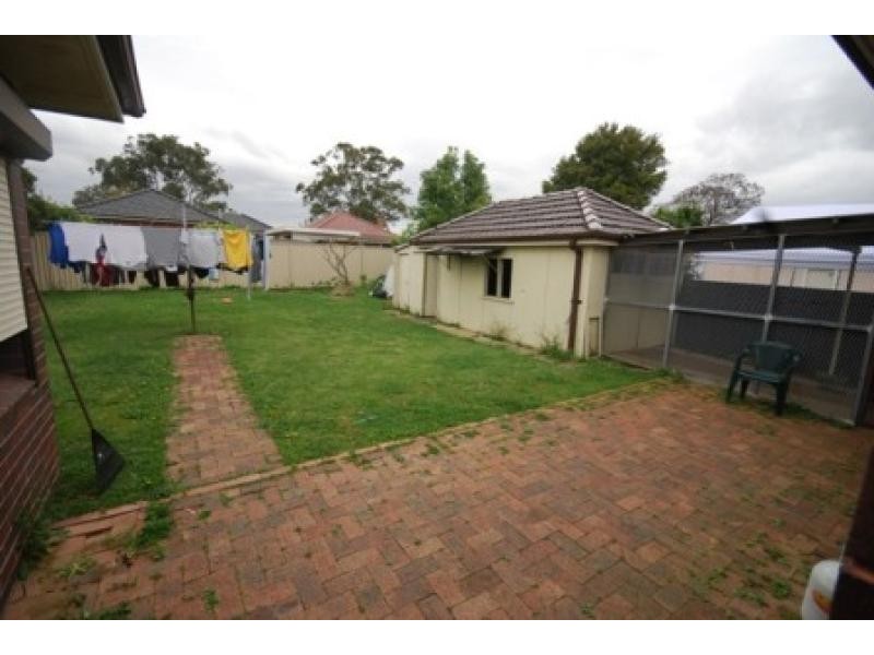 24 Locksley Avenue, Merrylands NSW 2160