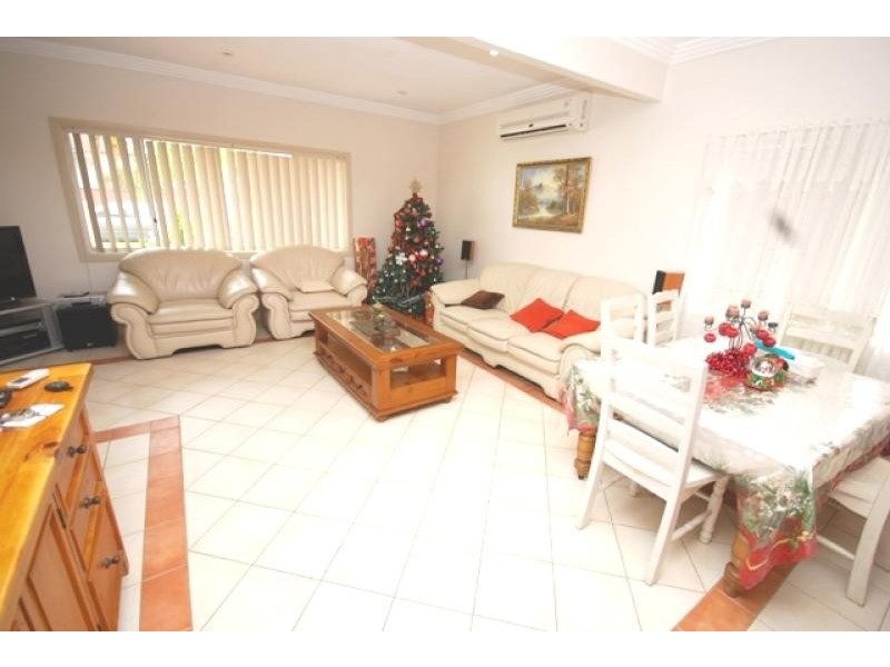 27 Charlotte Street, Merrylands NSW 2160