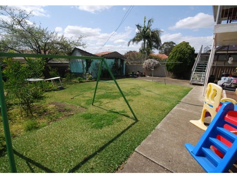 613A MERRYLANDS ROAD, Greystanes NSW 2145