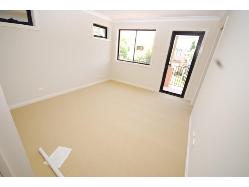 10 BORAGA STREET, Pemulwuy NSW 2145