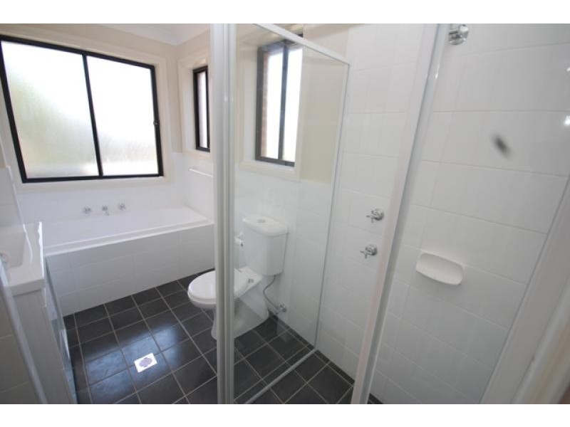 10 Boraga Street, Pemulwuy NSW 2145