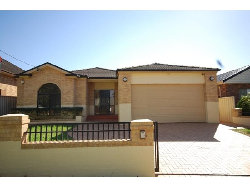 9 Willara Avenue, Merrylands NSW 2160