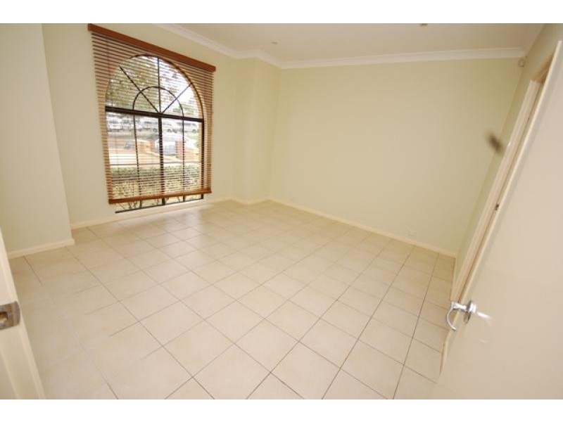 9 Willara Avenue, Merrylands NSW 2160